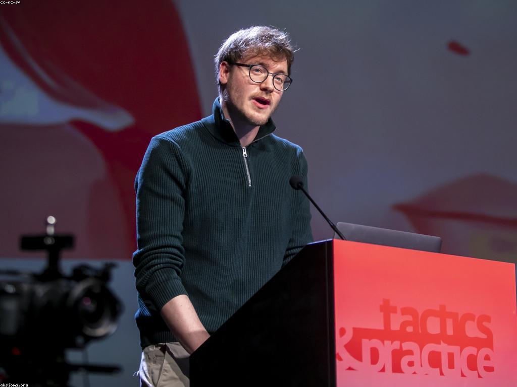 សេដ្ឋកិច្ចឌីជីថល: ការផ្លាស់ប្តូរ និងអនាគត